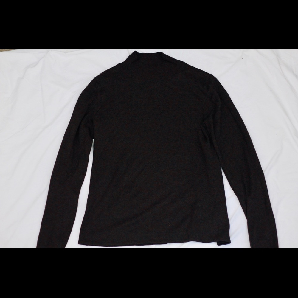 H&M Maroon Turtleneck